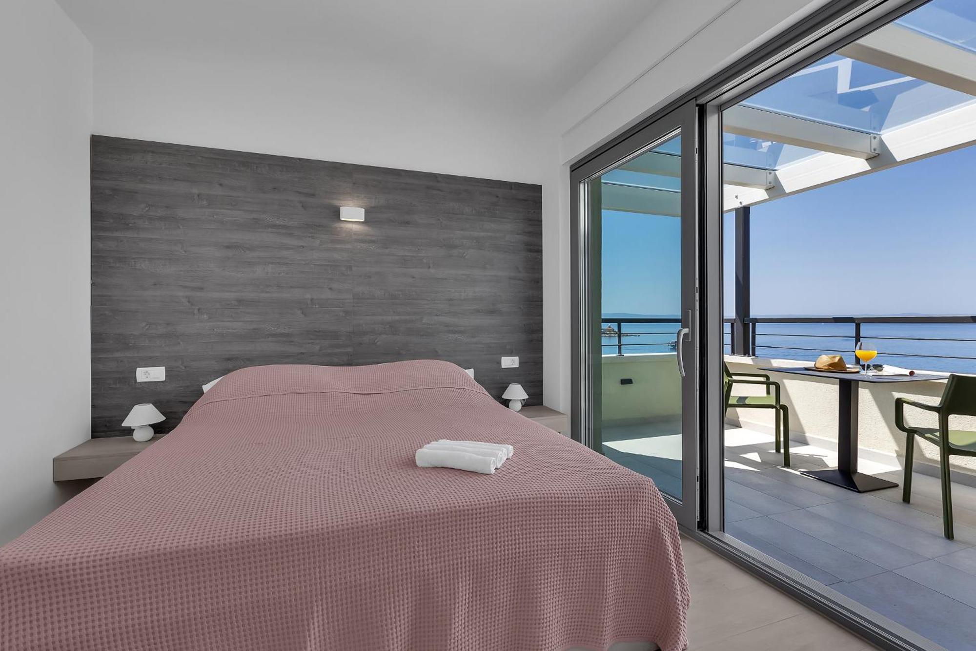 Beachfront Srzic Apartma